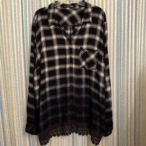 Womens Plus size long sleeve plaid shirt